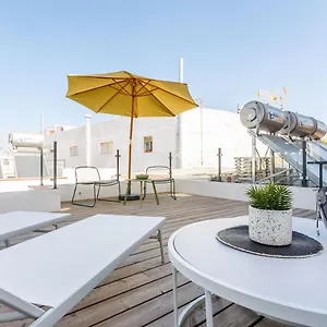 Appartement Precioso Atico De Diseno, Gran Terraza De 35 M2 Y De 16 M2 Y Garaje En Pleno Centro, Séville