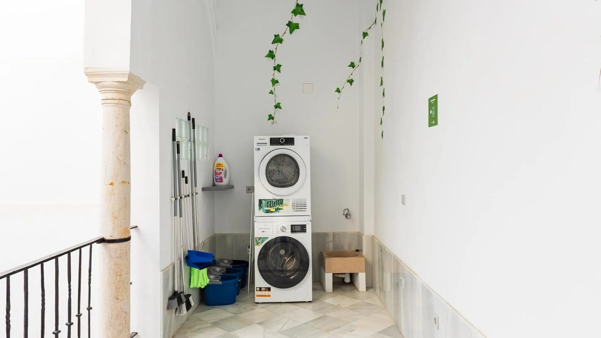Ivy House Apartment Seville